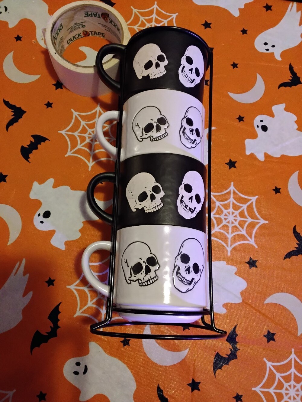 Prima Design fun macabre Set of 4 Halloween Skull Coffee Mugs with stand 🎃